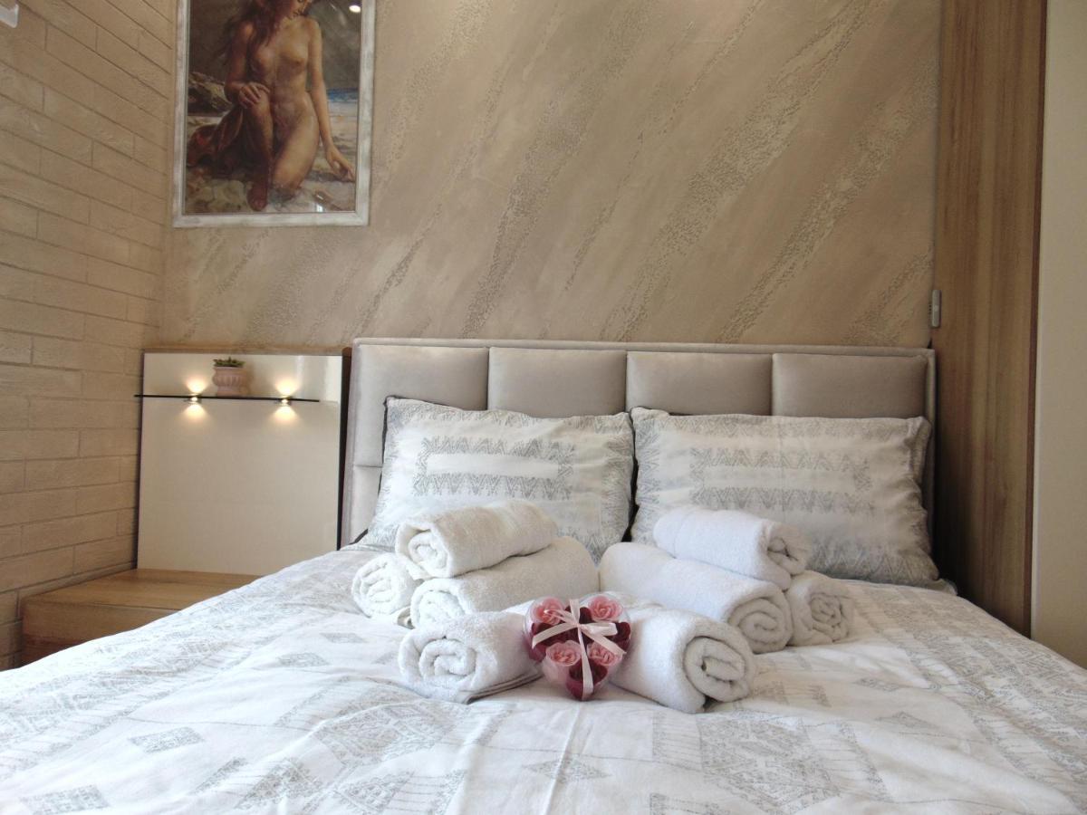 S33 Pekovic Apartment *