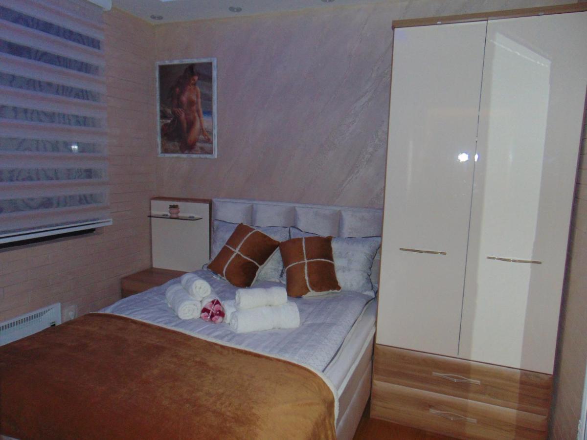 Apartment S33 Pekovic *